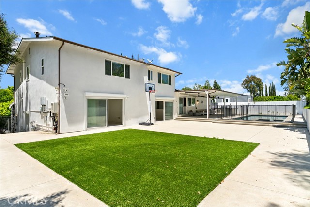 16544 Park Lane Drive, Los Angeles CA: https://media.crmls.org/medias/2c03448c-09f9-40c2-ab75-1ccbb59ed00b.jpg