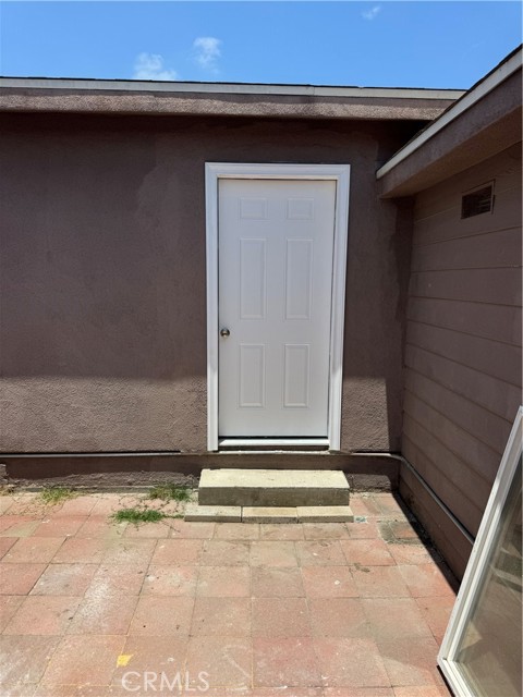 Detail Gallery Image 2 of 10 For 317 N Dale Ave, Anaheim,  CA 92801 - 1 Beds | 1 Baths
