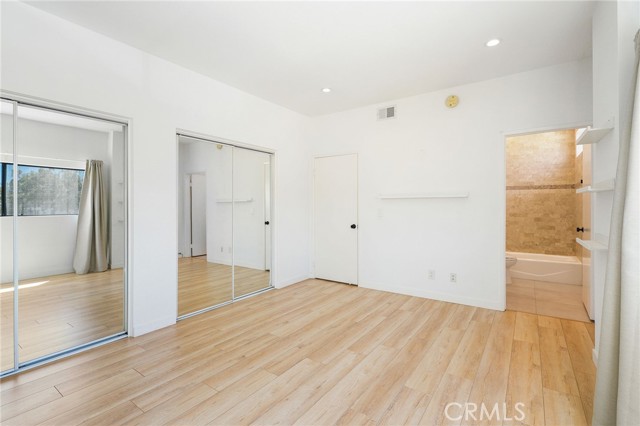 3208 Colorado Avenue, Santa Monica CA: https://media.crmls.org/medias/2c05050a-ed80-45b1-baea-bbfea7bd6ab4.jpg