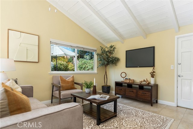 Detail Gallery Image 10 of 27 For 672 S Schug St, Orange,  CA 92869 - 4 Beds | 2/1 Baths