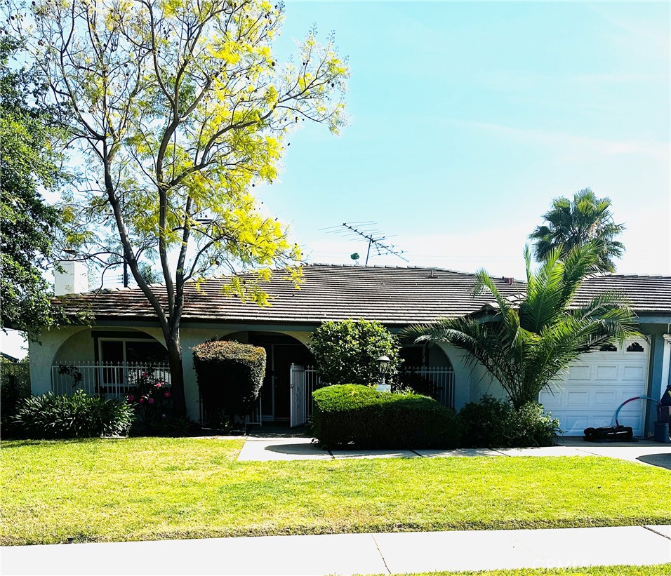 928 W Buffington