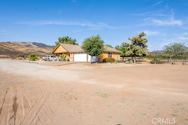 34554 Koontz Road, Agua Dulce, California 91390, 3 Bedrooms Bedrooms, ,2 BathroomsBathrooms,Residential,For Sale,34554 Koontz Road,CRSR24208483