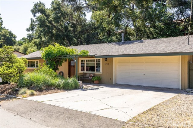 6950 Navarette Avenue, Atascadero CA: https://media.crmls.org/medias/2c06d915-12f1-41ec-b973-698cb40141b2.jpg