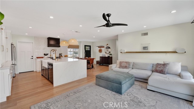 Detail Gallery Image 12 of 36 For 24221 Ankerton, Lake Forest,  CA 92630 - 3 Beds | 2 Baths