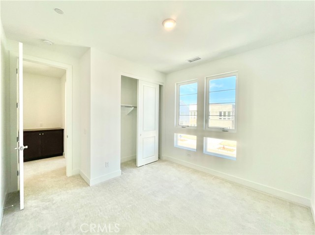 Detail Gallery Image 22 of 29 For 27526 Elderberry Dr, Valencia,  CA 91381 - 5 Beds | 5/1 Baths