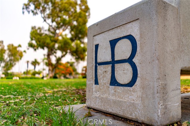219 Oswego Avenue, Huntington Beach CA: https://media.crmls.org/medias/2c08f432-27a7-4b7a-b6d1-ff373d64ecf1.jpg