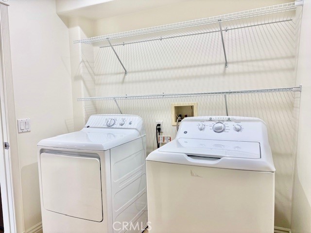 https://media.crmls.org/medias/2c09d7e0-da0b-4c0c-bb66-2bc6aca3ec10.jpg?preset=X-Large