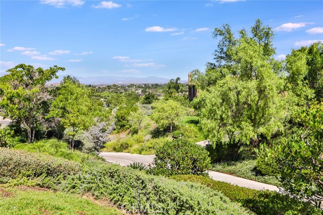 Detail Gallery Image 14 of 74 For 338 Blake Ridge Ct, Thousand Oaks,  CA 91361 - 5 Beds | 4 Baths