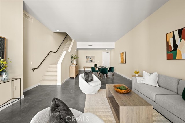 Detail Gallery Image 3 of 38 For 238 S Arroyo Pkwy #401,  Pasadena,  CA 91105 - 2 Beds | 2 Baths