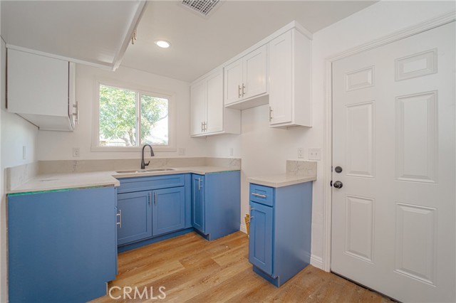 Detail Gallery Image 6 of 22 For 1101 E 115th, Los Angeles,  CA 90059 - 3 Beds | 1 Baths