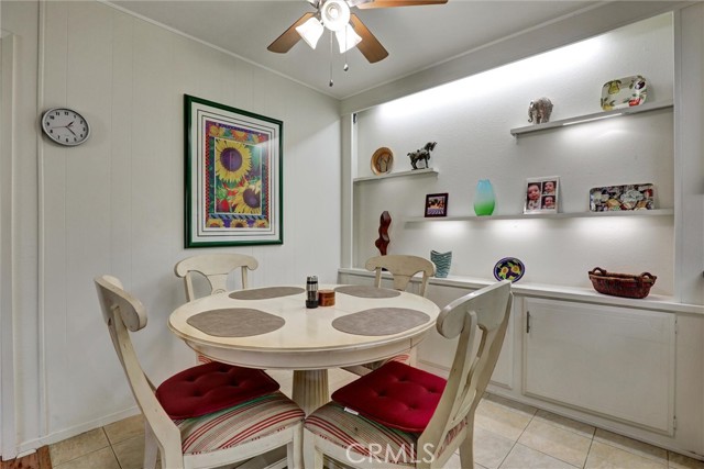 Detail Gallery Image 8 of 30 For 2276 2276 via Mariposa East #D,  Laguna Woods,  CA 92677 - 2 Beds | 1 Baths