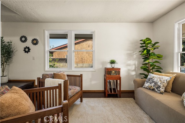 273 N Cleveland Street, Orange CA: https://media.crmls.org/medias/2c0e5ac6-4cf7-4711-9a68-75b9454a501e.jpg