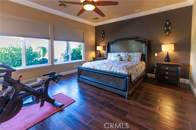 Image 14 of 38 For 49252 Colorado Street