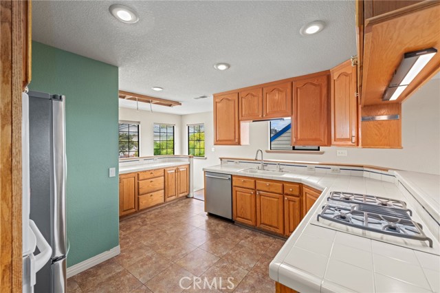 2761 Hemlock Avenue, Morro Bay CA: https://media.crmls.org/medias/2c0eb8b3-9560-42d8-9ca0-9a3bcd342500.jpg
