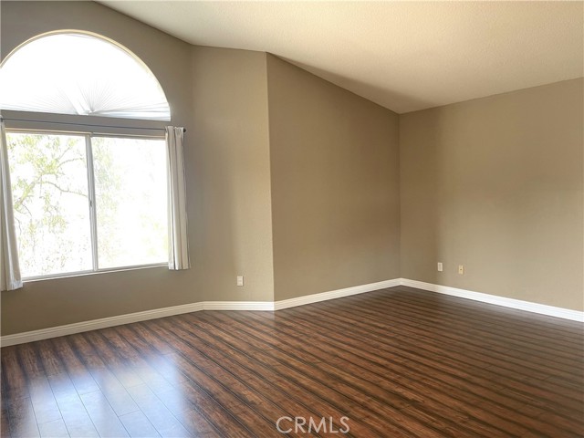 2985 Amber Drive, Corona CA: https://media.crmls.org/medias/2c0f6b39-5461-4a15-87c2-1c0e532285f3.jpg