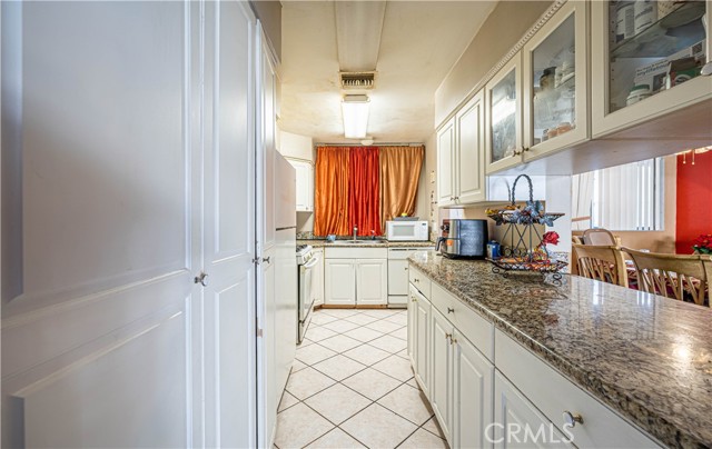 Detail Gallery Image 9 of 35 For 6979 Palm Ct 133j,  Riverside,  CA 92506 - 2 Beds | 2 Baths