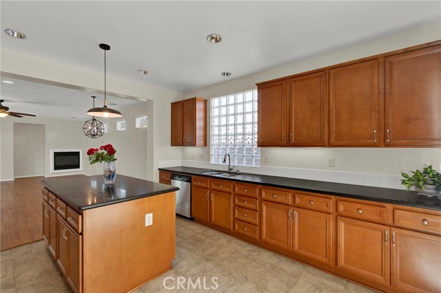 Detail Gallery Image 11 of 39 For 1596 Four Seasons, Beaumont,  CA 92223 - 2 Beds | 2 Baths