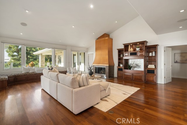 Detail Gallery Image 39 of 75 For 9771 Daron Dr, Villa Park,  CA 92861 - 5 Beds | 3/1 Baths