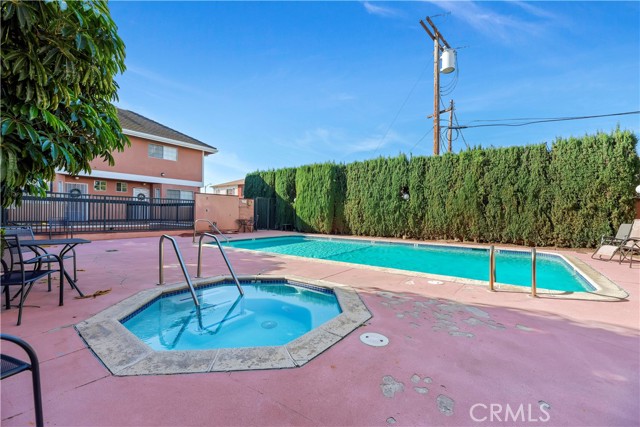 Detail Gallery Image 42 of 46 For 147 W Acacia Avenue Unit#104, Glendale,  CA 91204 - 2 Beds | 2/1 Baths