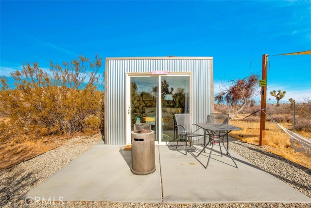 59427 La Crescenta Drive, Yucca Valley CA: https://media.crmls.org/medias/2c117d22-9055-4e39-bfbc-8db76ba06e08.jpg