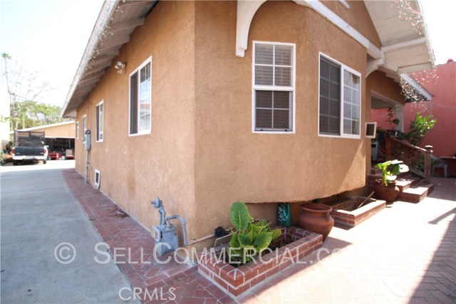 3825 E Cesar E Chavez Avenue