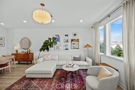 323 Adela, Lake Forest CA: https://media.crmls.org/medias/2c135ce1-2eae-4d9c-a96c-6d7251f5d469.jpg