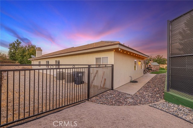 Image 66 of 72 For 2534 Desert Rose Drive