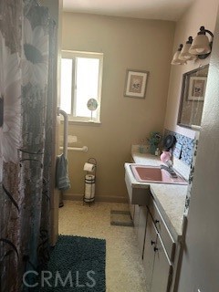 https://media.crmls.org/medias/2c13a5cb-8290-4dd3-8f46-81a1a28385be.jpg?preset=X-Large