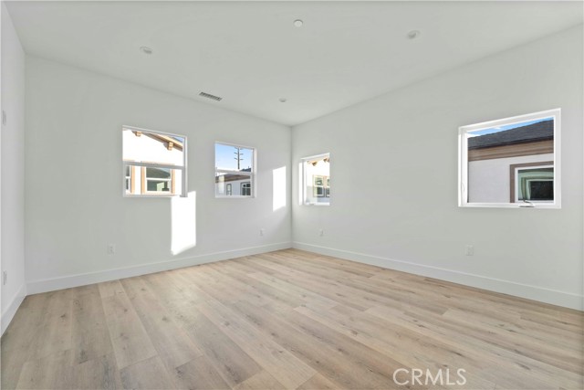 Detail Gallery Image 14 of 27 For 2825 190th Street a,  Redondo Beach,  CA 90278 - 4 Beds | 3/1 Baths