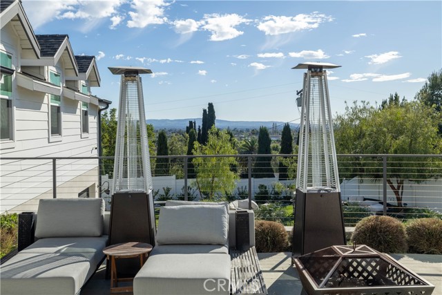 Detail Gallery Image 44 of 71 For 18806 Winnwood, Santa Ana,  CA 92705 - 4 Beds | 4 Baths