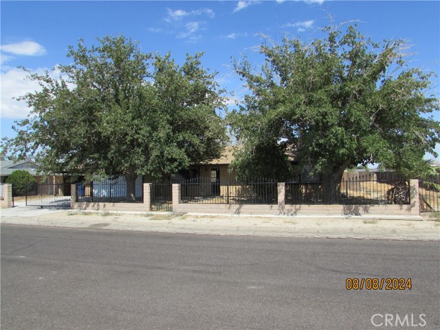 Detail Gallery Image 1 of 25 For 41042 163rd St, Lancaster,  CA 93535 - 3 Beds | 2 Baths