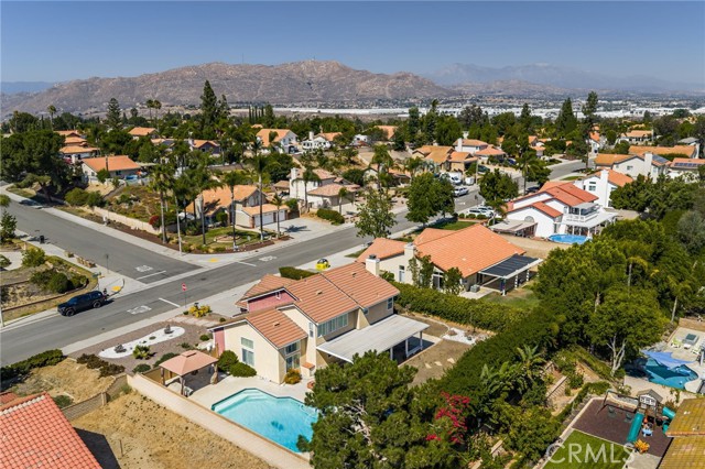 245 Cottonwood Avenue, Riverside CA: https://media.crmls.org/medias/2c16befd-eb3b-49a4-ba02-e840166d9f24.jpg