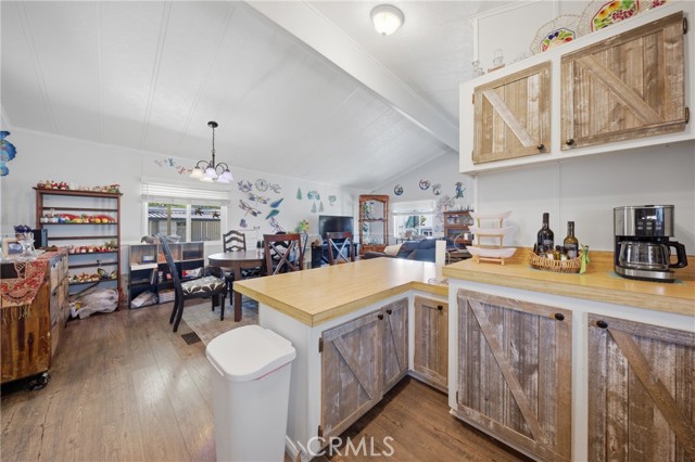 Detail Gallery Image 10 of 31 For 1255 Amethyst #18,  Mentone,  CA 92359 - 2 Beds | 2 Baths