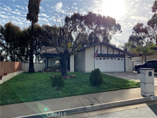 2301 Mesquite Ln, Corona, CA 92882