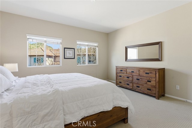 Detail Gallery Image 10 of 24 For 234 via Antonio, Newbury Park,  CA 91320 - 3 Beds | 2/1 Baths