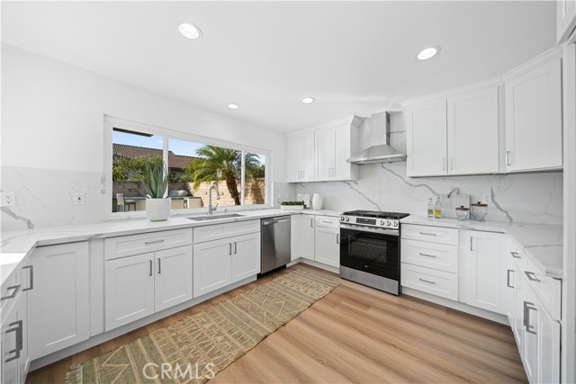 24861 Camberwell Street, Laguna Hills CA: https://media.crmls.org/medias/2c1a7ad2-5bf6-4965-b1d6-bc50676584fa.jpg