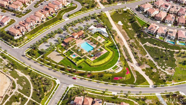 Detail Gallery Image 60 of 65 For 111 Orbit, Irvine,  CA 92618 - 4 Beds | 4/1 Baths