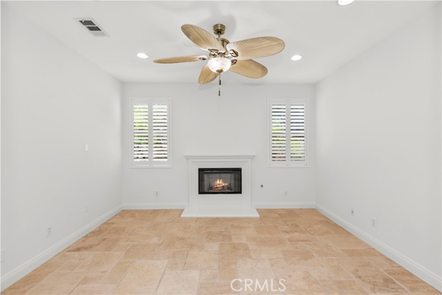 Detail Gallery Image 28 of 69 For 17832 Canyonwood Dr, Riverside,  CA 92504 - 4 Beds | 3/1 Baths