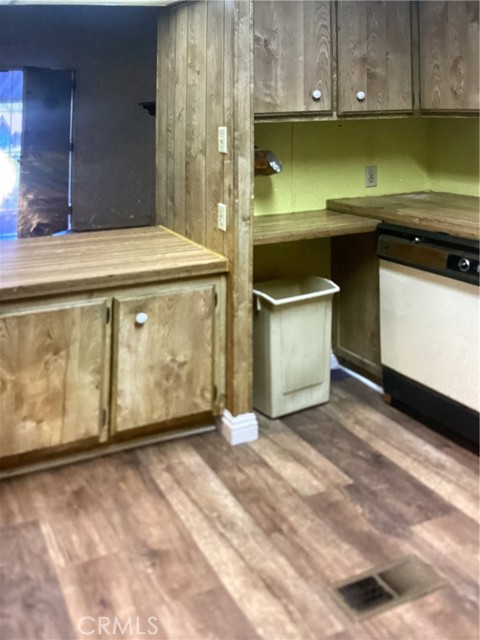 Detail Gallery Image 7 of 10 For 4041 Pedley, Jurupa Valley,  CA 92509 - 2 Beds | 2 Baths