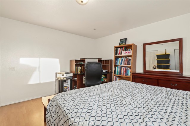 Detail Gallery Image 20 of 31 For 8755 Cedar St, Bellflower,  CA 90706 - 3 Beds | 2/1 Baths