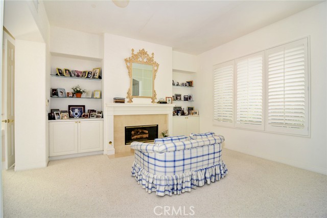 25339 Prado De Los Arboles, Calabasas CA: https://media.crmls.org/medias/2c1c5f91-89e5-47ca-a526-eef9a9c838e7.jpg
