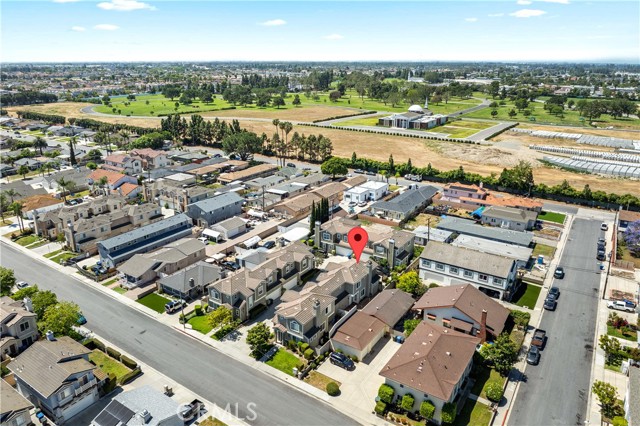 Image 31 of 33 For 8643 Belmont