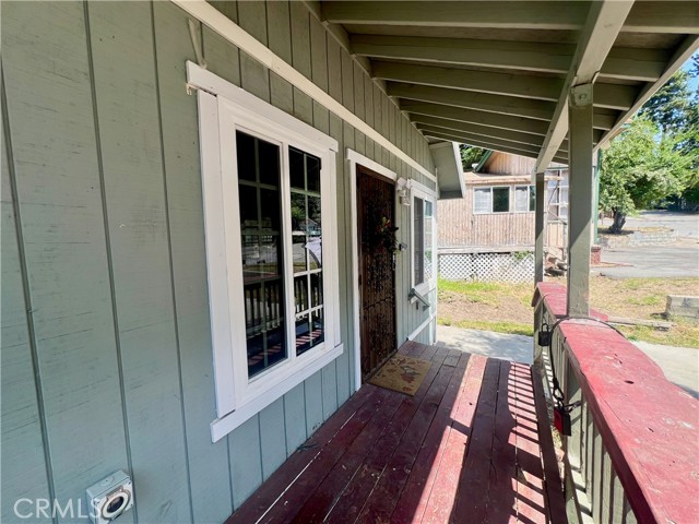 Detail Gallery Image 3 of 22 For 2430 Palo Alto Way, Running Springs,  CA 92382 - 4 Beds | 2 Baths