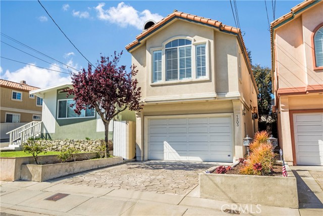 1203 Stanford Avenue, Redondo Beach, California 90278, 3 Bedrooms Bedrooms, ,3 BathroomsBathrooms,Residential,Sold,Stanford,PV17067992