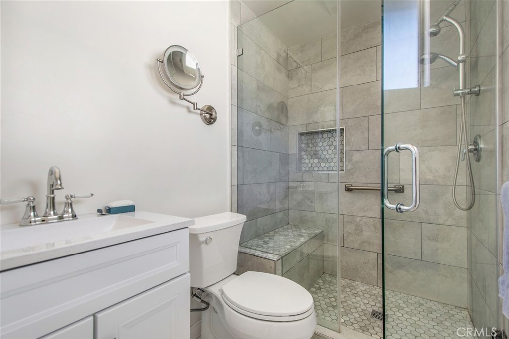 MLS #OC25221400 image #18