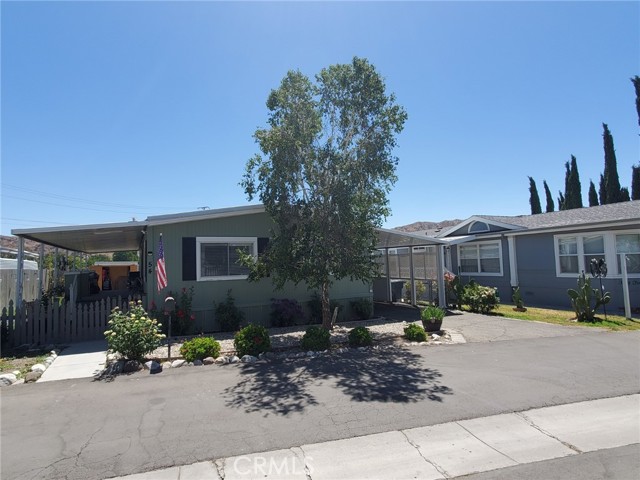 16274 Vasquez Canyon Road, Canyon Country CA: https://media.crmls.org/medias/2c1ecc28-1d82-47ed-80e5-70caccd0b94c.jpg