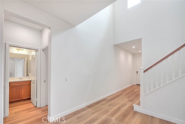 7868 Sea Salt Avenue, Fontana CA: https://media.crmls.org/medias/2c1f33c3-b021-4b58-b5ba-226ef2c3ec70.jpg