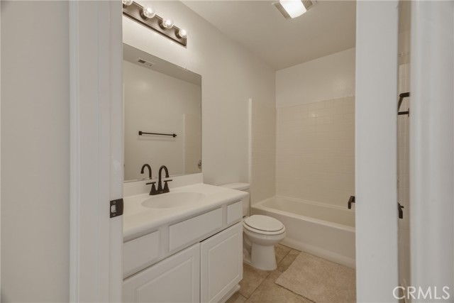 Detail Gallery Image 31 of 59 For 11566 Azalia Dr, Adelanto,  CA 92301 - 4 Beds | 3 Baths