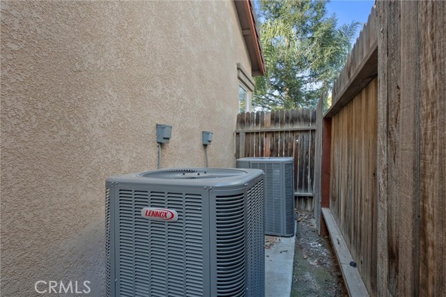 Detail Gallery Image 47 of 49 For 12803 Moss Landing Dr, Bakersfield,  CA 93311 - 4 Beds | 2 Baths