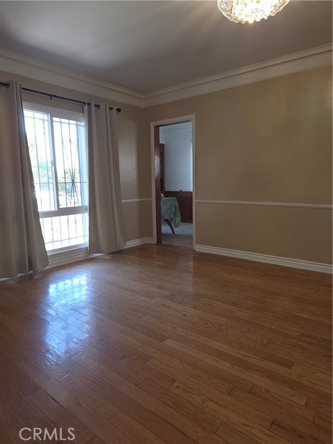 238 S Detroit Street, Los Angeles CA: https://media.crmls.org/medias/2c2066e1-0385-4f83-9373-f233fab14c85.jpg